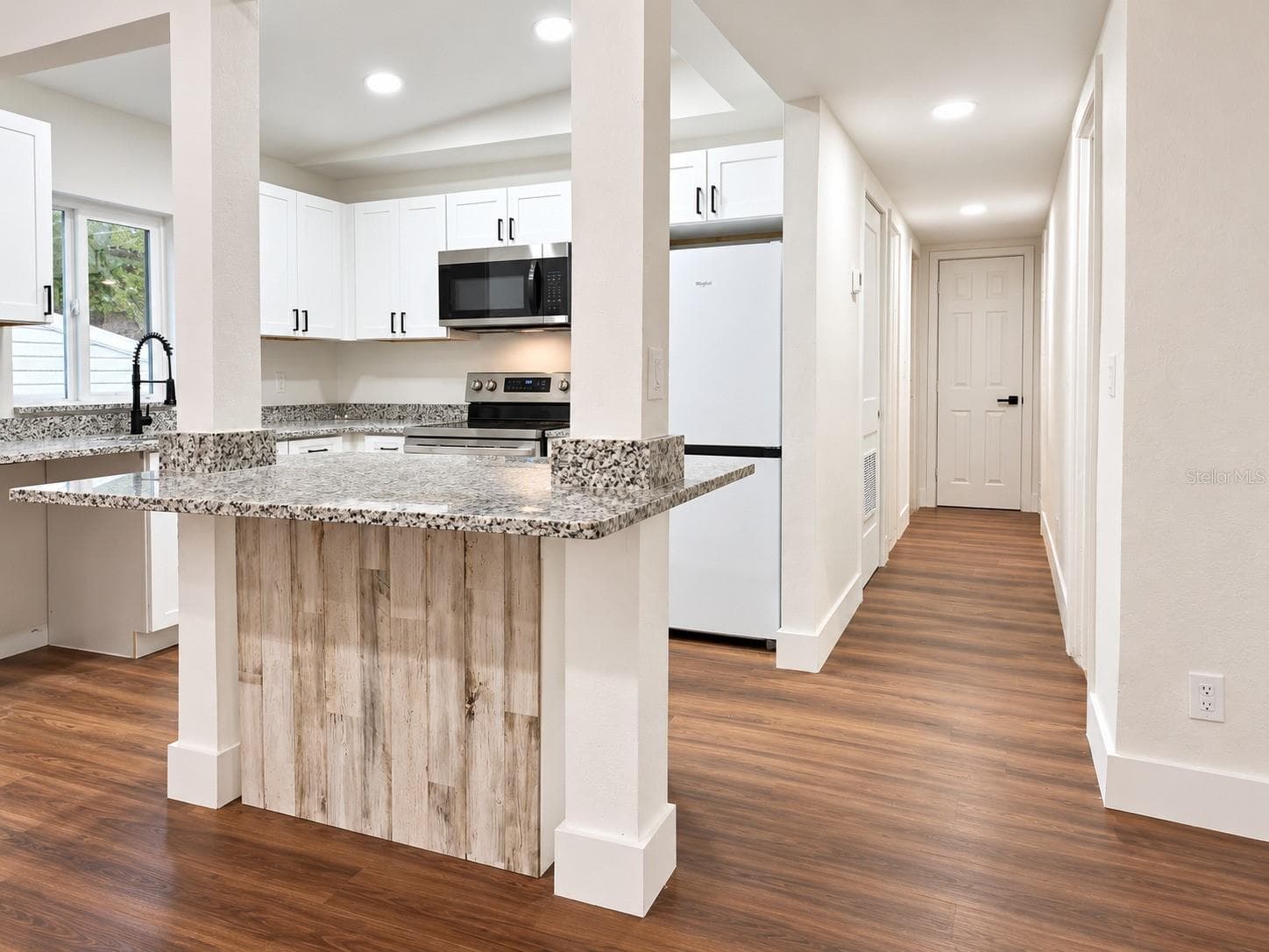 Single Family Residence at 702 AVENUE C SW, WINTER HAVEN, photo 8 of 25