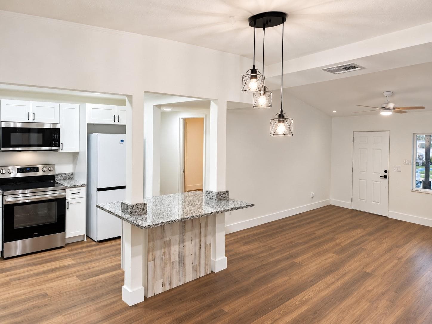 Single Family Residence at 702 AVENUE C SW, WINTER HAVEN, photo 10 of 25