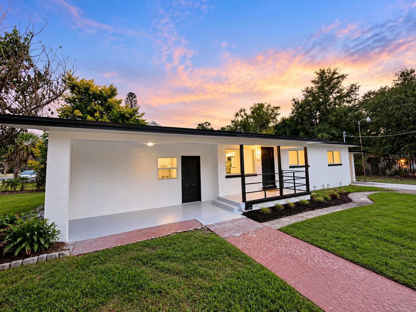 Single Family Residence at 702 AVENUE C SW, WINTER HAVEN, photo 11 of 25