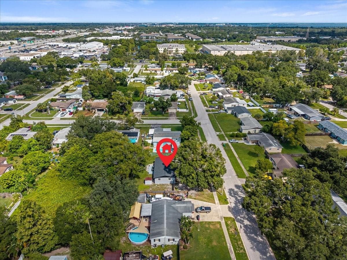 Single Family Residence at 14756 MOCKINGBIRD LN E, CLEARWATER, photo 42 of 51