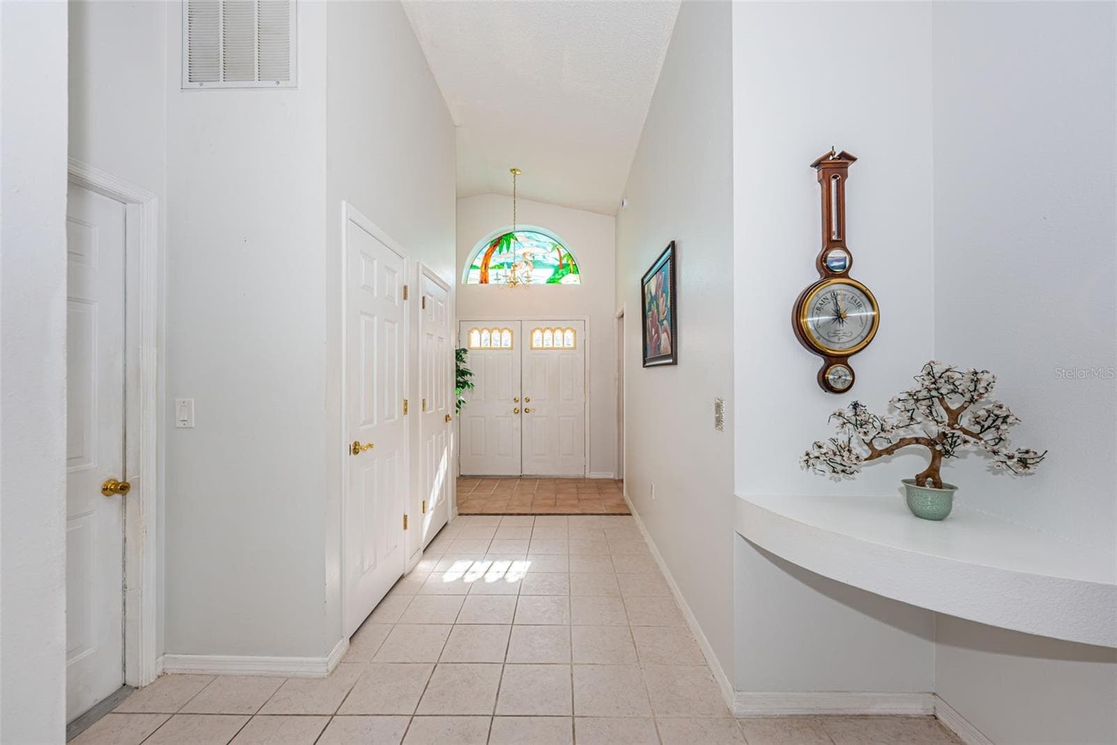 High Ceilings - Light Bright Home - 812 HIGH POINT CT, TARPON SPRINGS