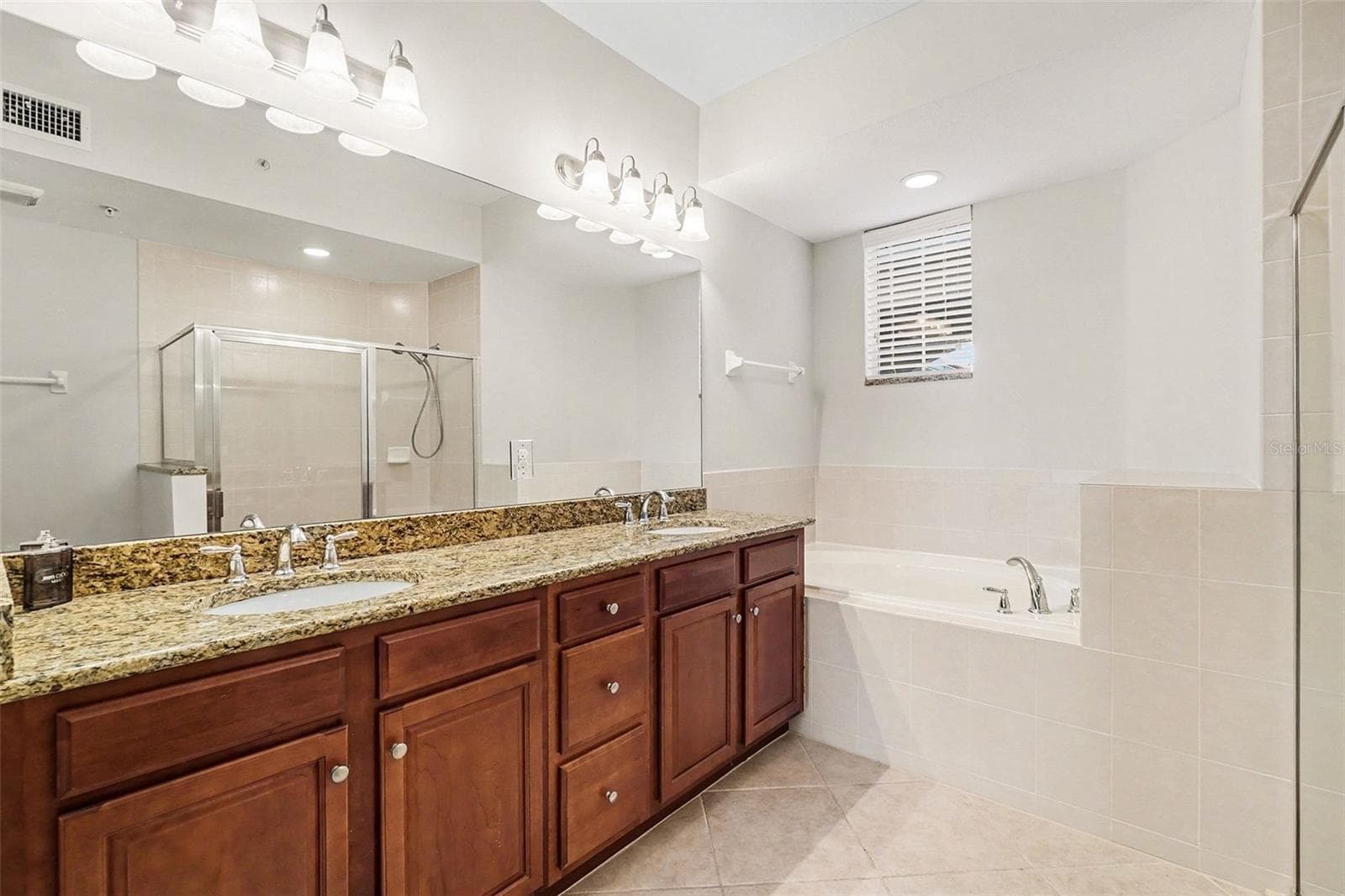 Condominium at 4728 CLUB DR #101, PORT CHARLOTTE, photo 19 of 53