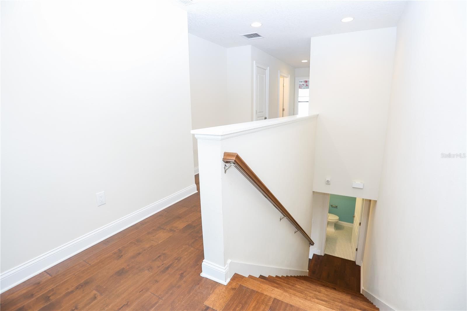 Townhouse at 9705 BAY GROVE LN, TAMPA, photo 22 of 44