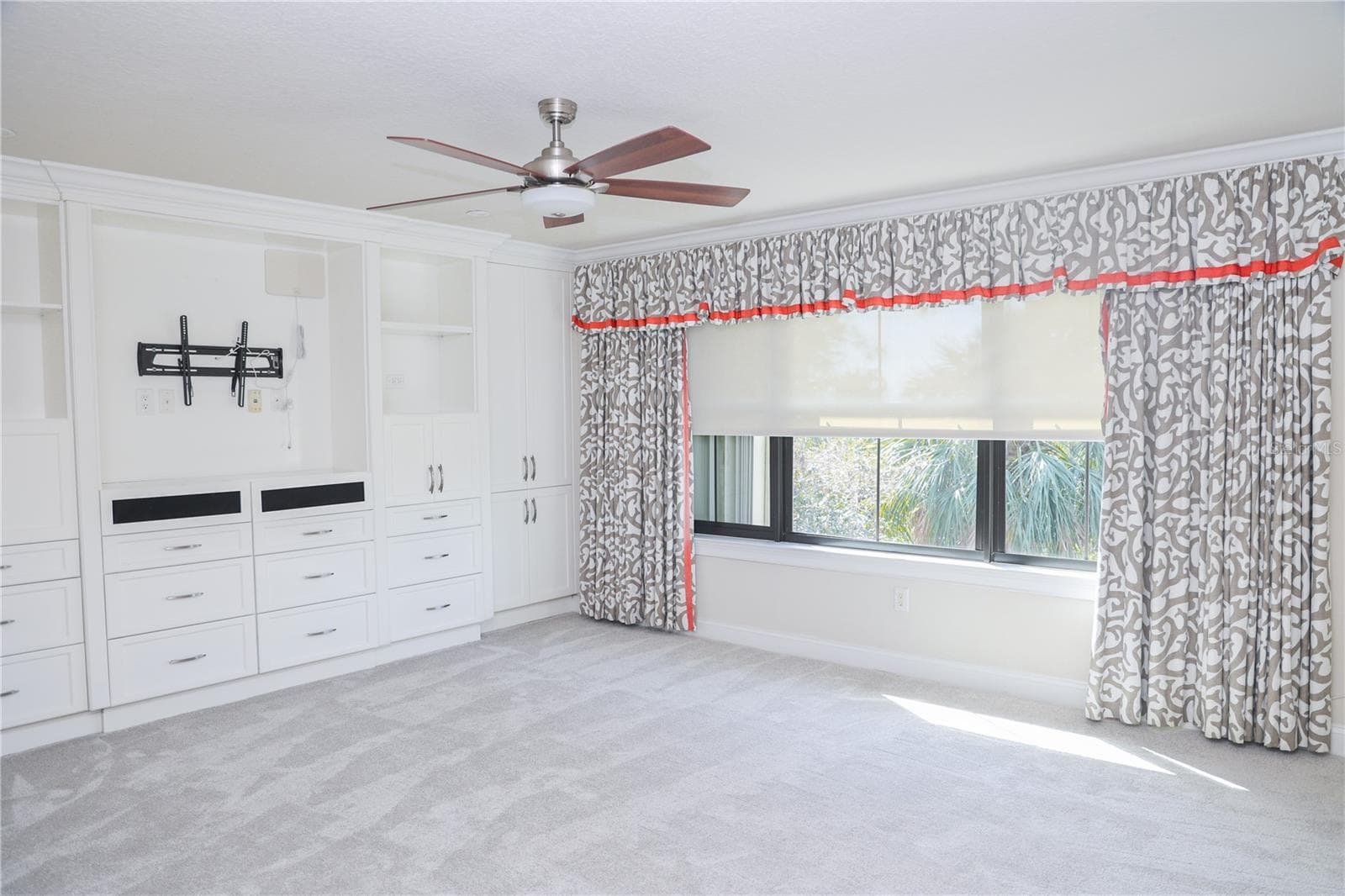 Townhouse at 9705 BAY GROVE LN, TAMPA, photo 23 of 44