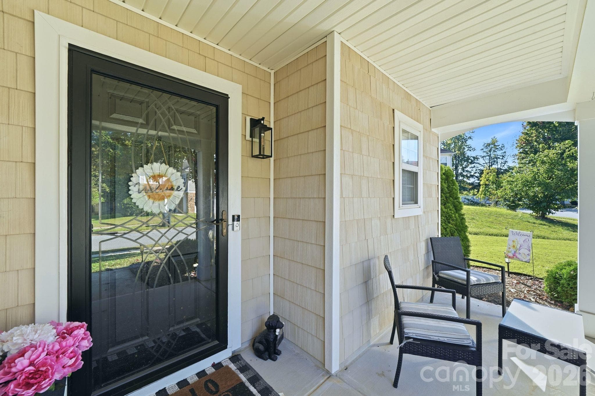 Single Family Residence at 2729 Markham Woods Court, Charlotte, photo 3 of 34