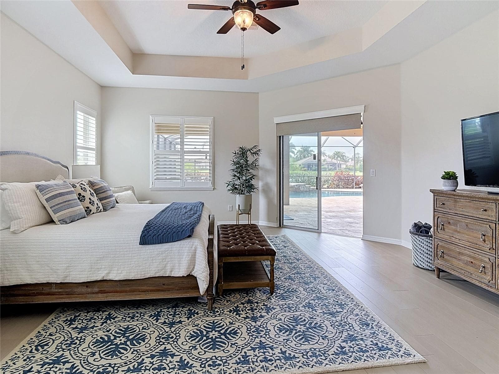 Primary Suite w/ Private Entrance to Pool Area - 17014 E 2ND AVE, BRADENTON