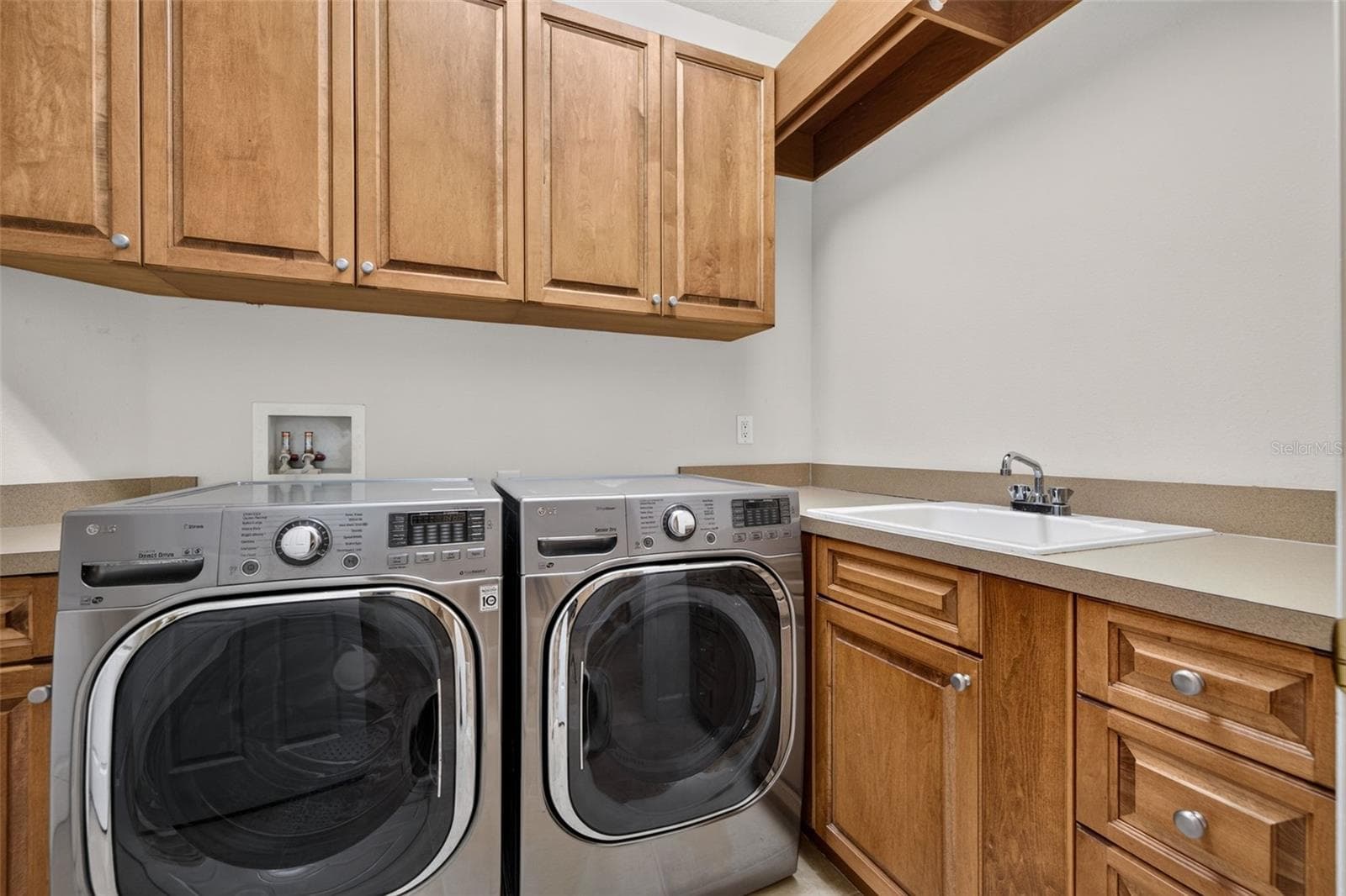 Laundry room - 1516 CANOPY OAKS BLVD, PALM HARBOR