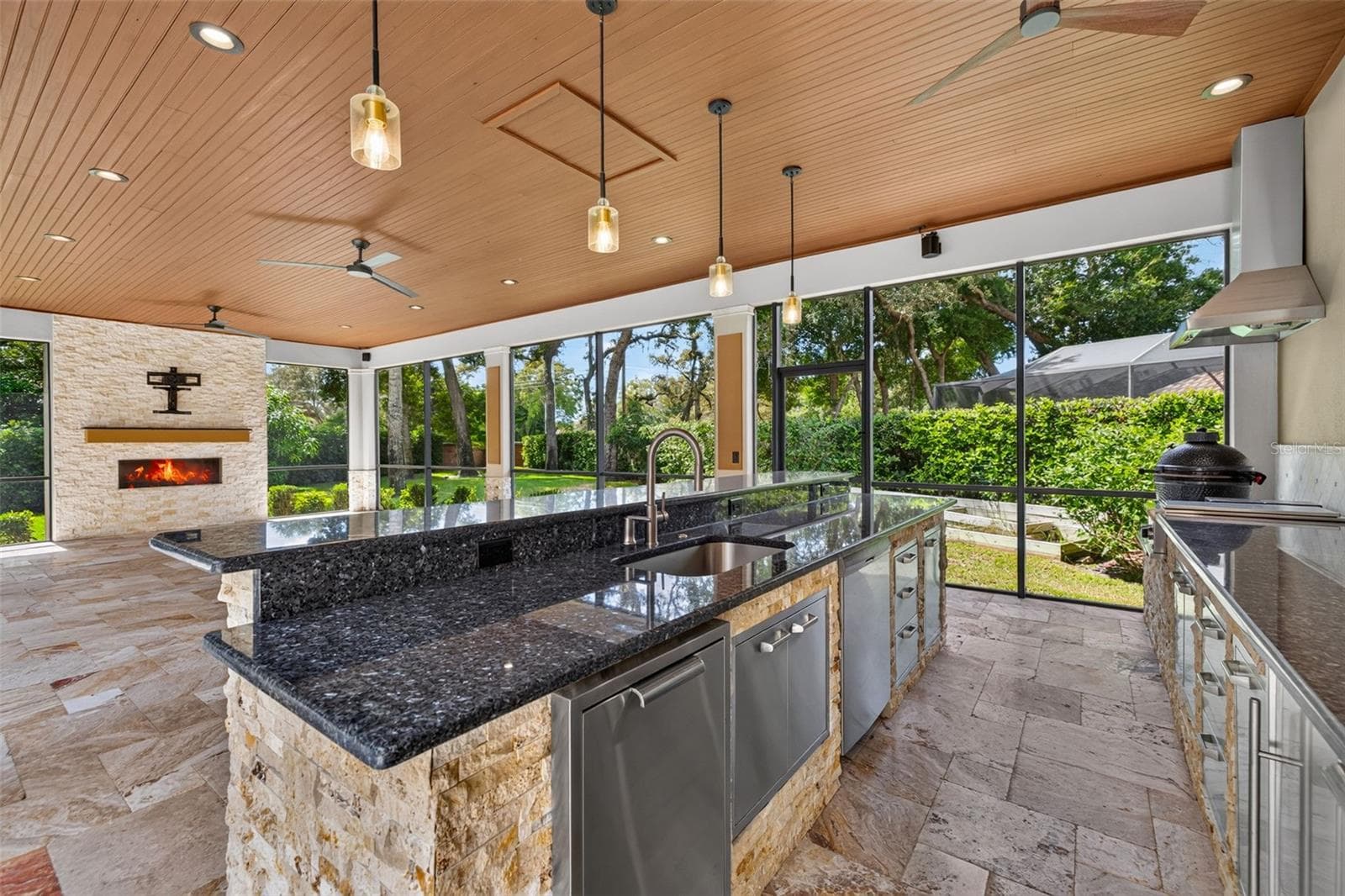 Built-in refrigerator, dishwasher & ice maker - 1516 CANOPY OAKS BLVD, PALM HARBOR