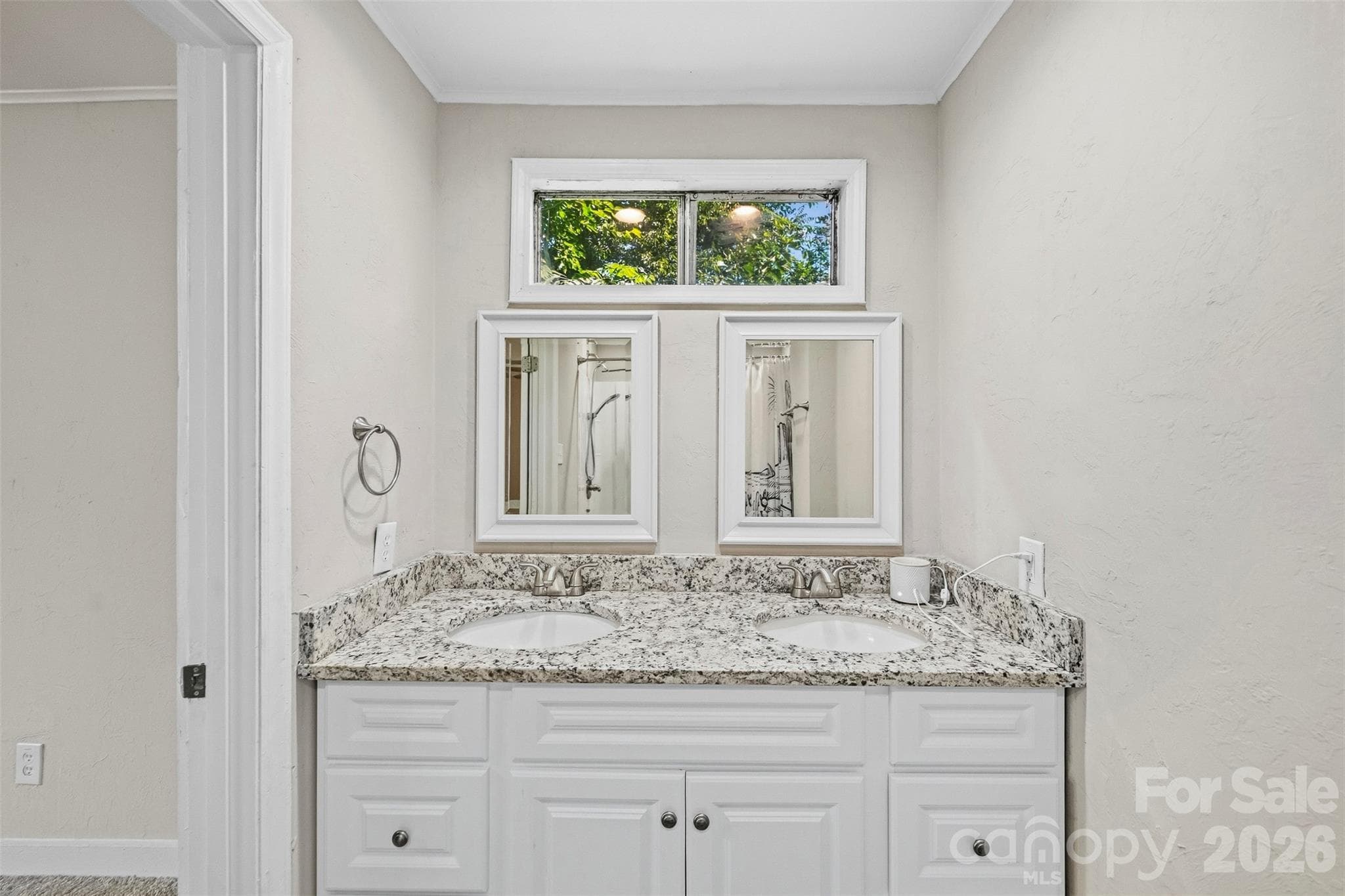 Double sinks - 119 Walton Street, Granite Quarry