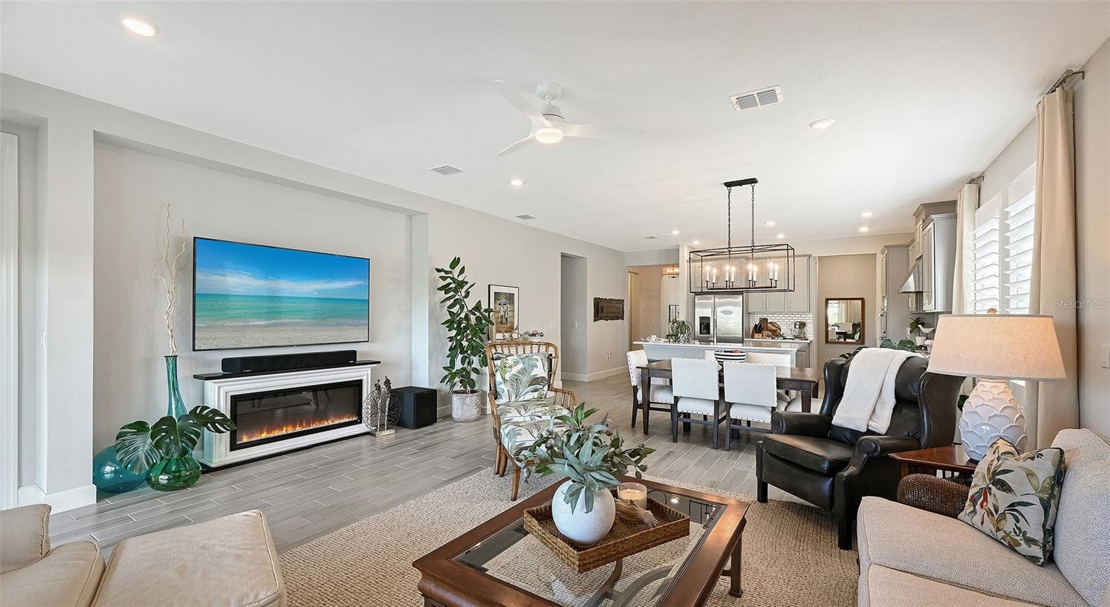 Single Family Residence at 11013 FIELDSTONE DR, PALMETTO, photo 12 of 73