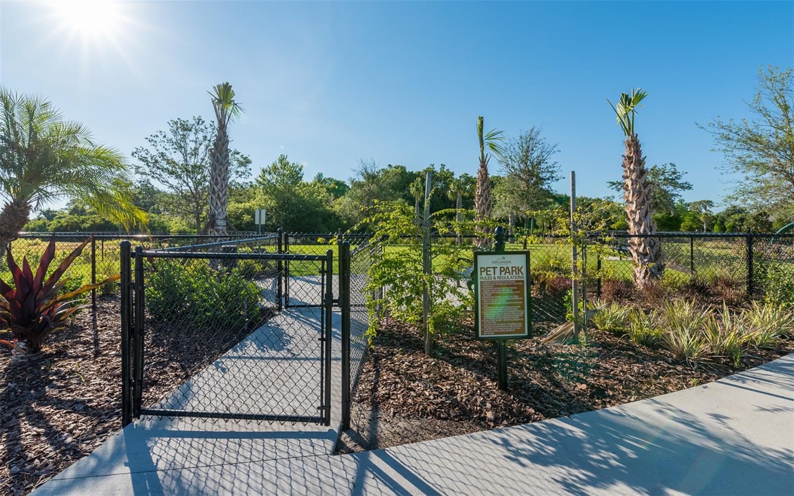 Single Family Residence at 11013 FIELDSTONE DR, PALMETTO, photo 45 of 73