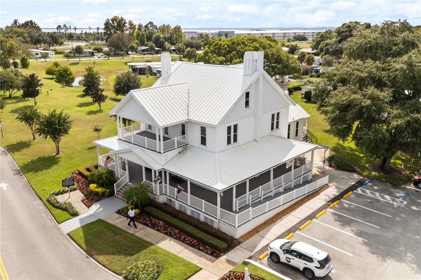 Our "White House" Administrative Offices - 2567 CAYMAN CIR #R25, ZELLWOOD