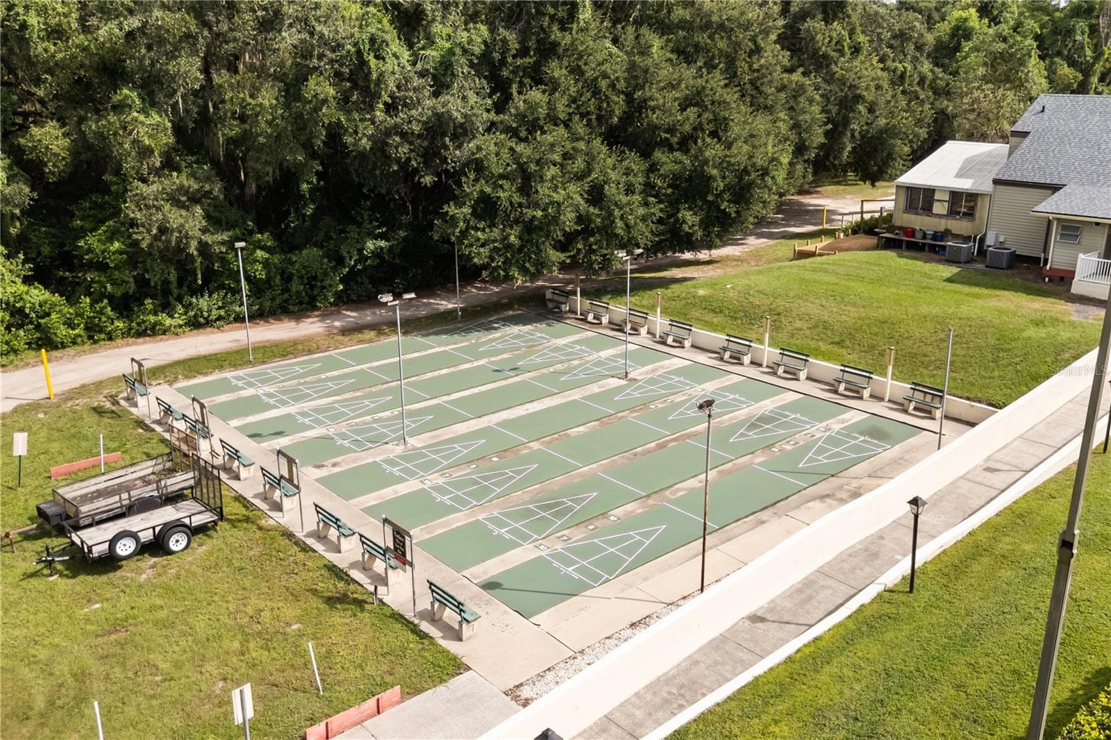 Shuffleboard Courts - 2567 CAYMAN CIR #R25, ZELLWOOD