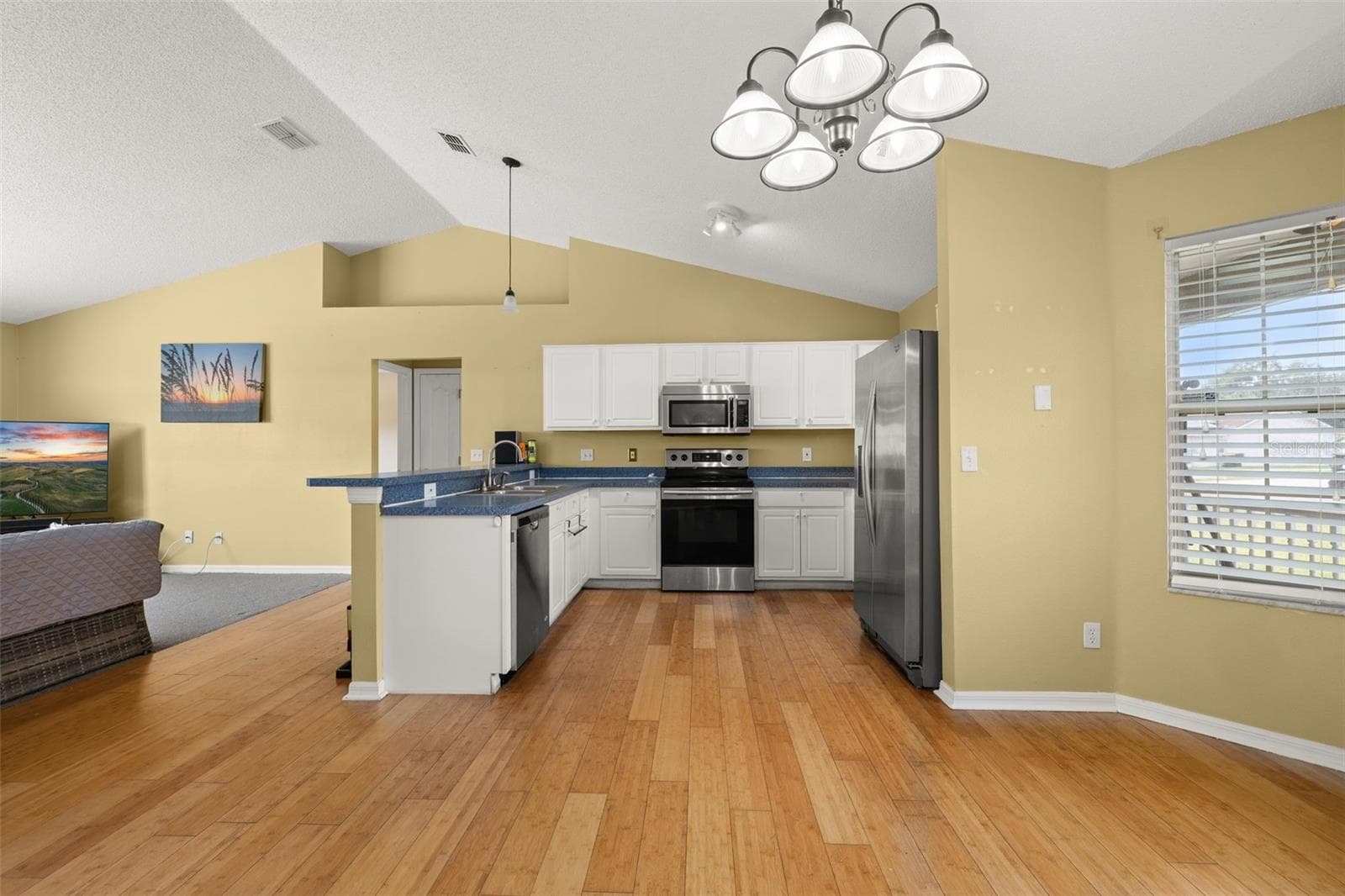 Single Family Residence at 414 DOVE DR, POINCIANA, photo 15 of 50