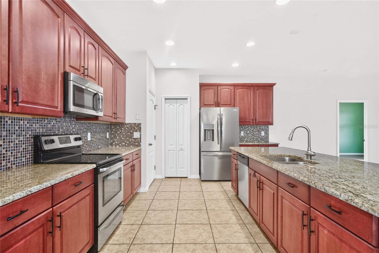 Single Family Residence at 3003 VIA MILANO ST, PLANT CITY, photo 14 of 46