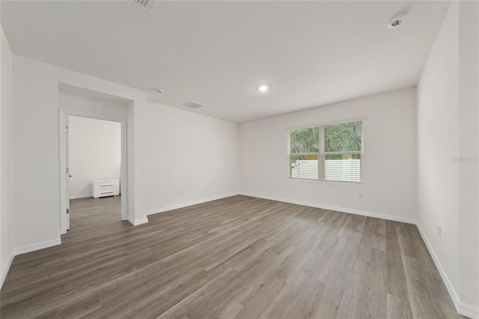 Single Family Residence at 698 PARK PLACE BLVD, DAVENPORT, photo 28 of 44