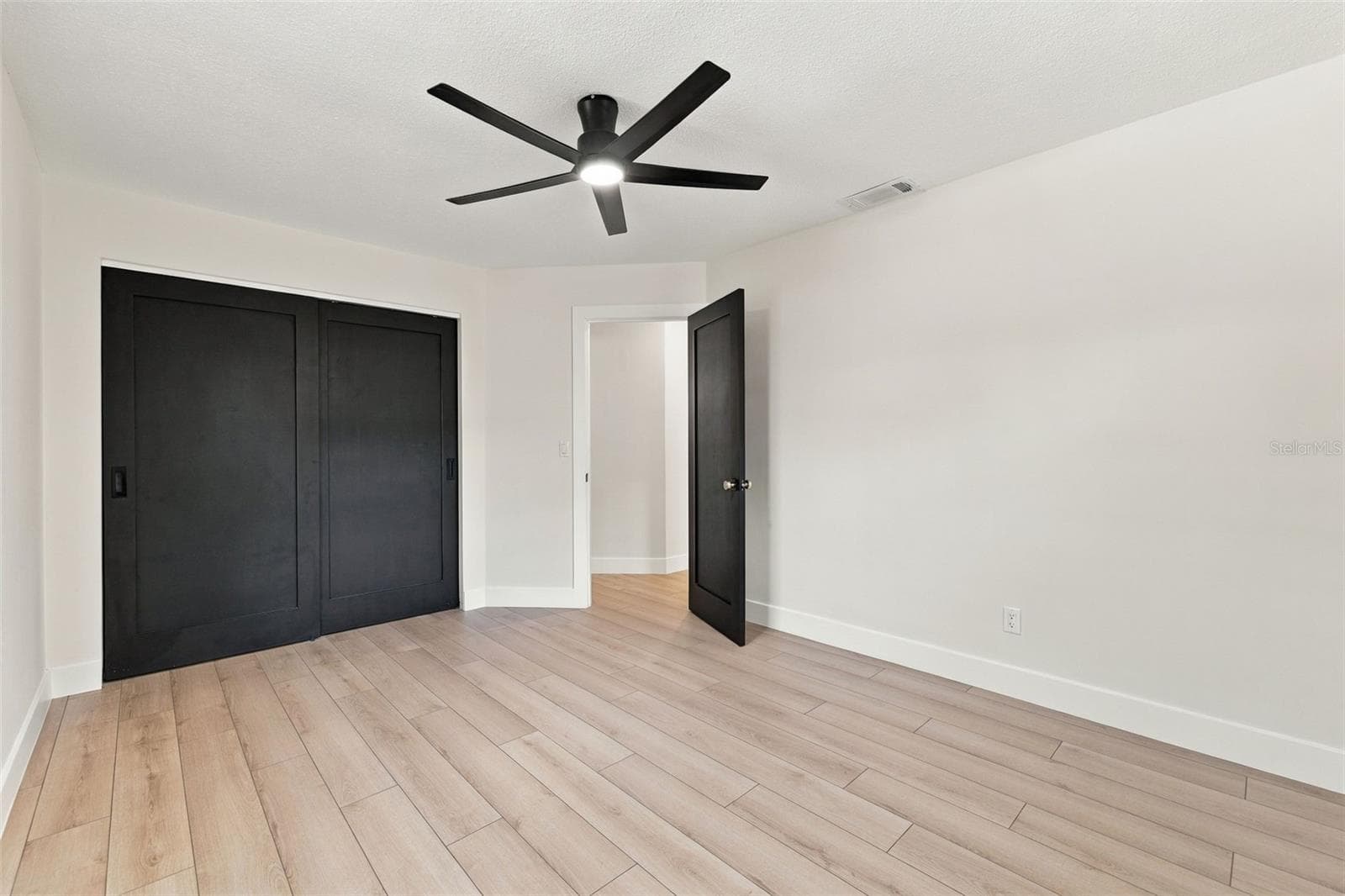 Single Family Residence at 5550 21ST AVE N, ST PETERSBURG, photo 19 of 27