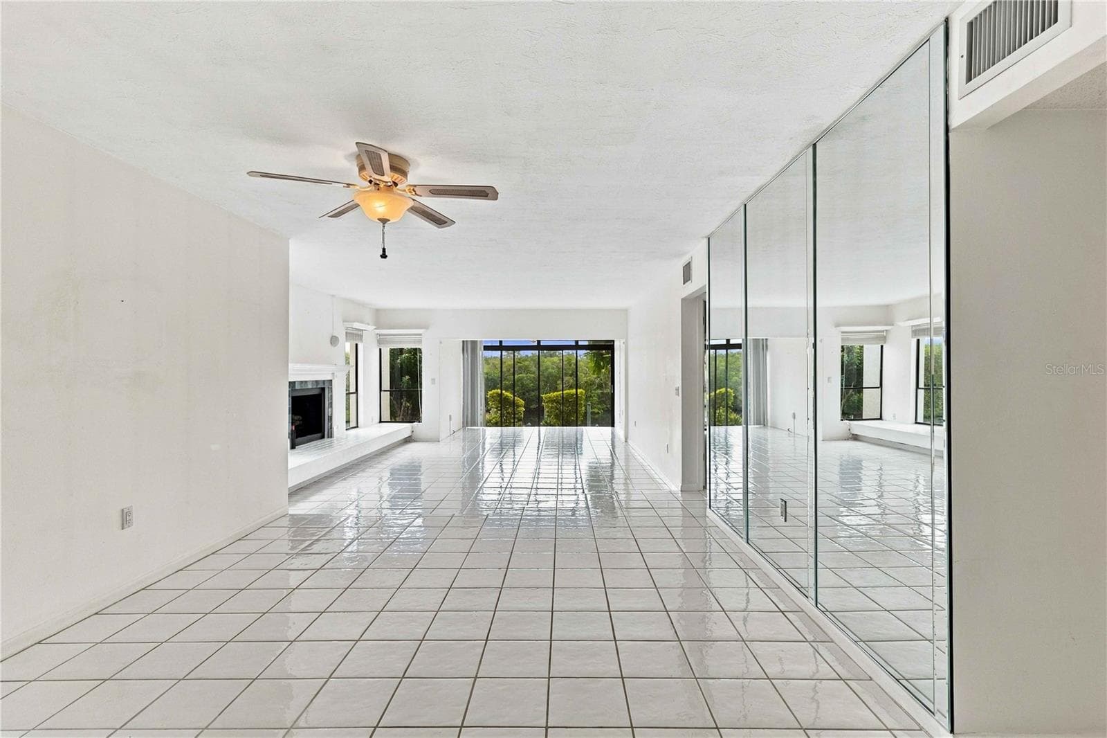 Dinning room - 8734 54TH AVE W #8734, BRADENTON