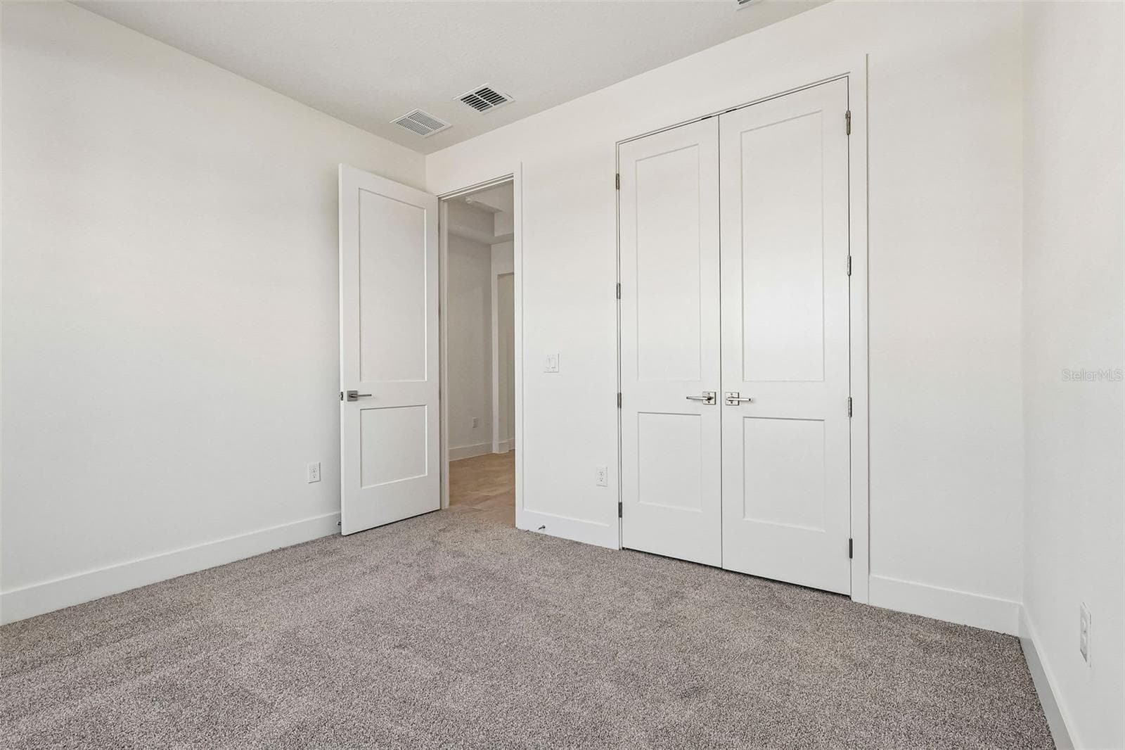 Single Family Residence at 30314 EMERALD FOREST DR, MOUNT DORA, photo 20 of 33