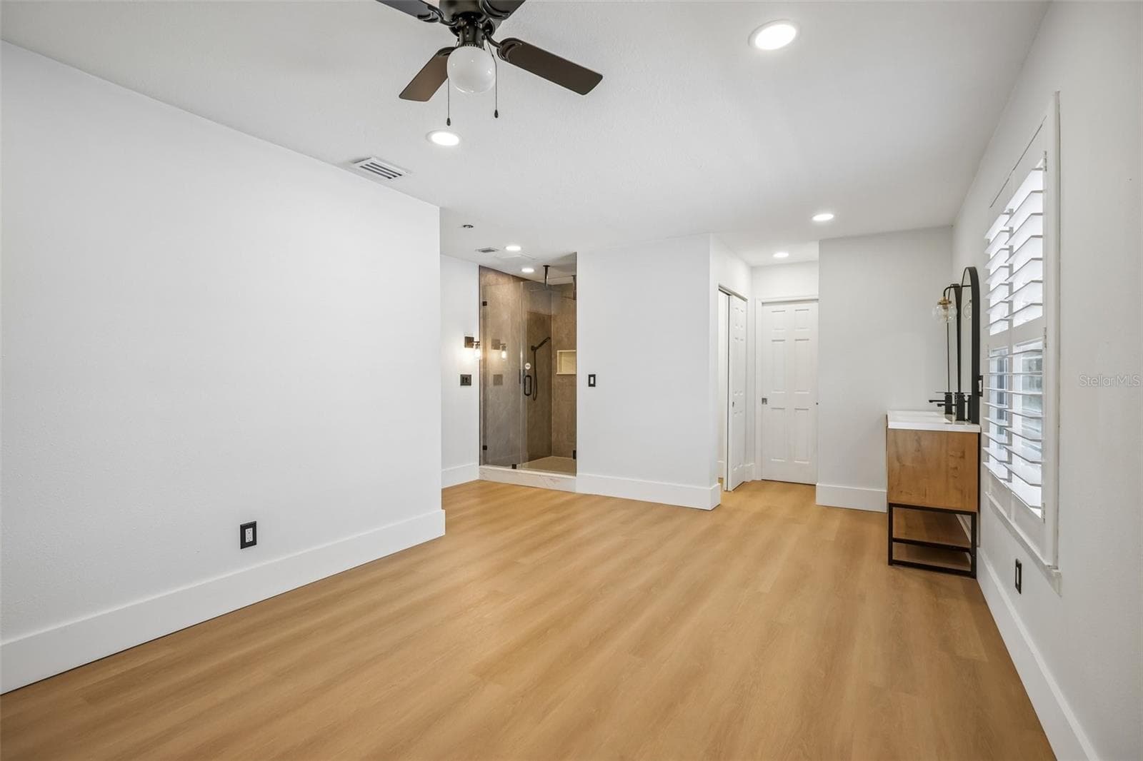 Single Family Residence at 2805 NORTHCOTE DR, PALM HARBOR, photo 11 of 37