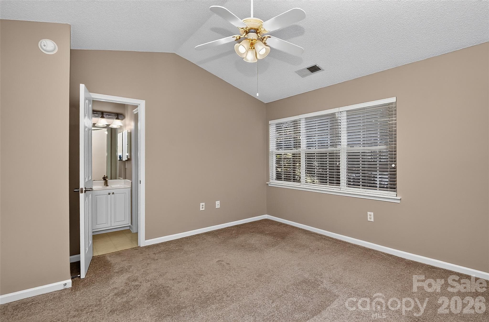 Townhouse at 12523 Bluestem Lane, Charlotte, photo 28 of 36