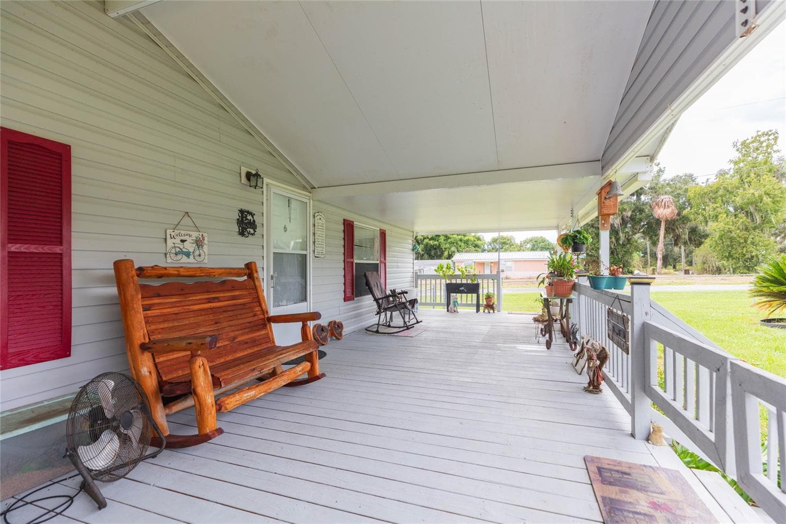 Manufactured Home at 14716 BILLIE LN, DADE CITY, photo 4 of 44