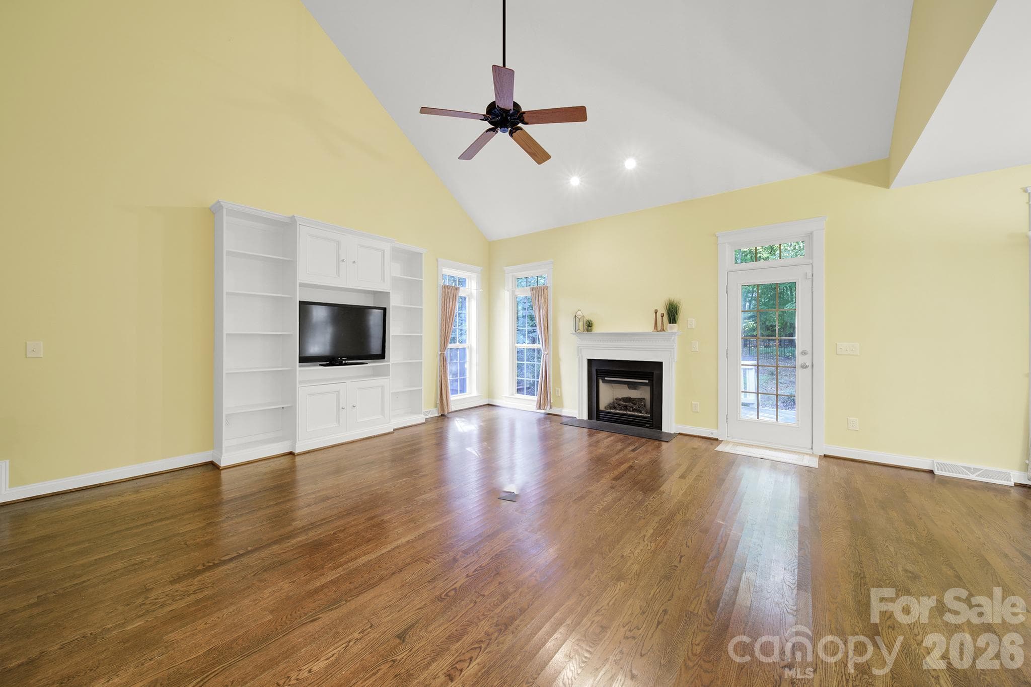 Single Family Residence at Lake Wylie, photo 19 of 64