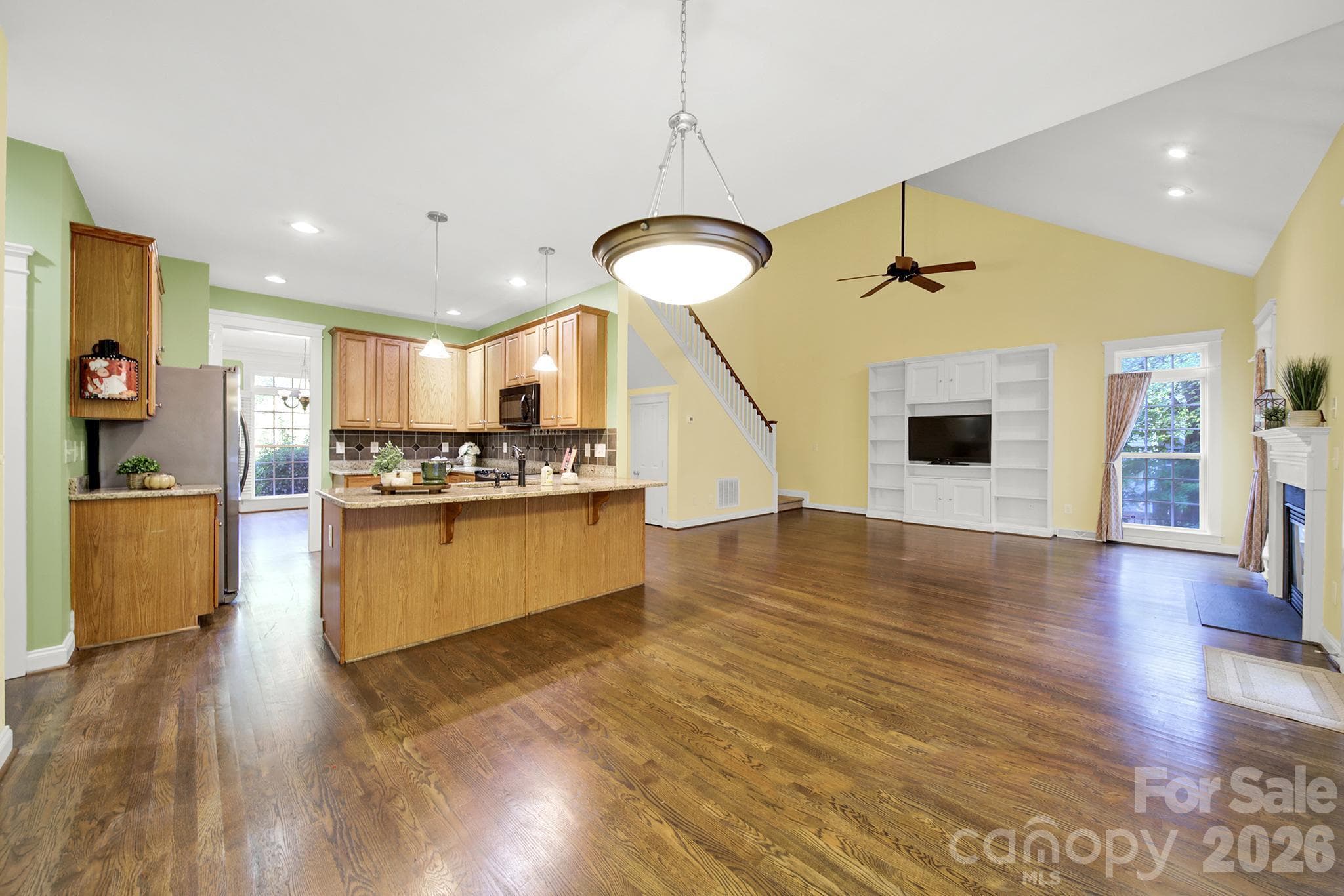 Lots of space for entertaining - Lake Wylie