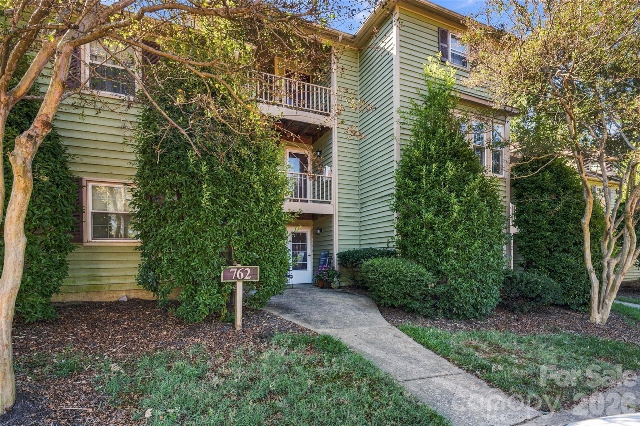 Condominium at 762 Marsh Road, Charlotte, photo 4 of 38