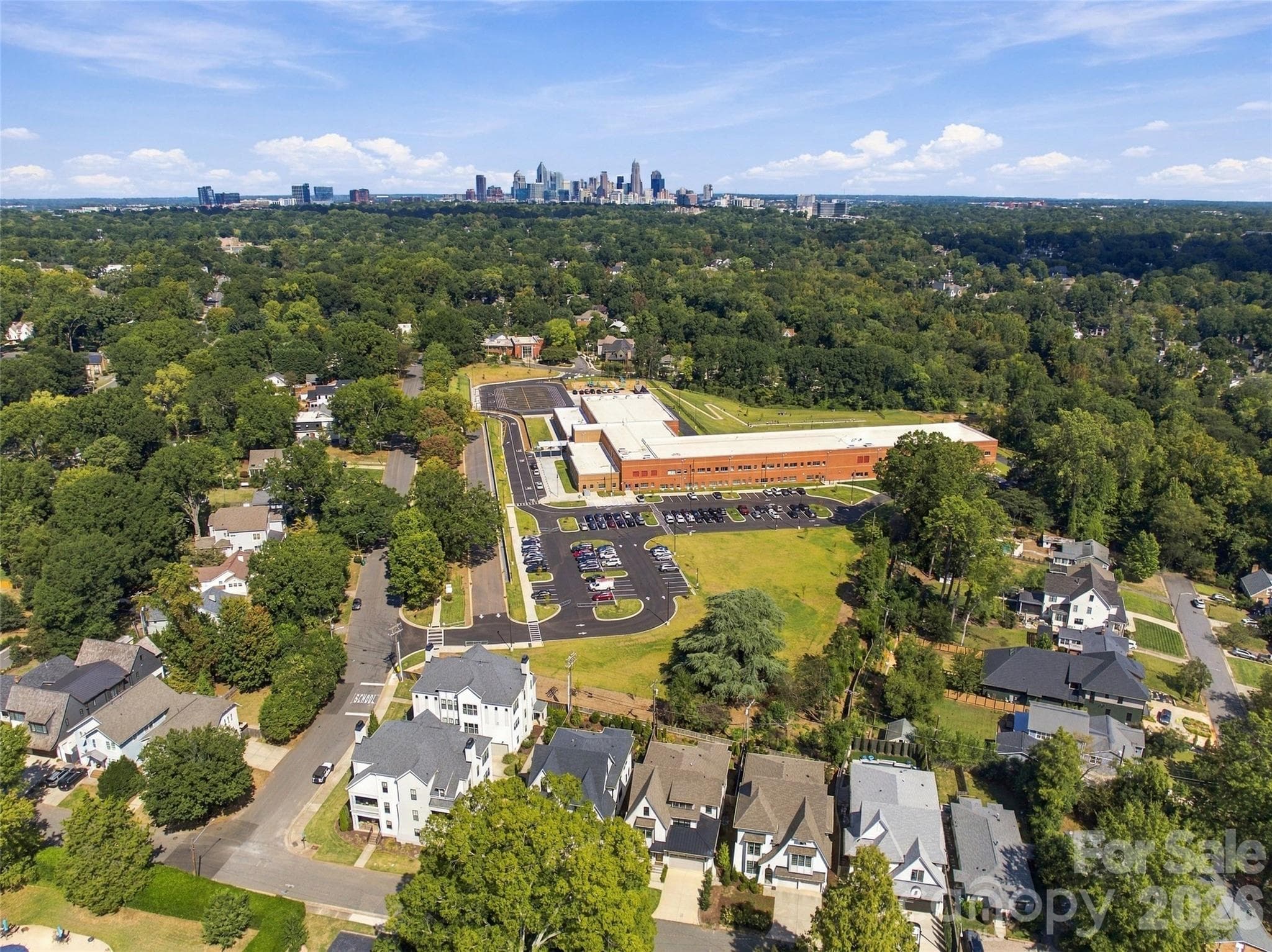 Convenient to Park Road Shopping Center, Montford, SouthPark and Uptown Charlotte, with easy access to shopping, dining and entertainment - 762 Marsh Road, Charlotte