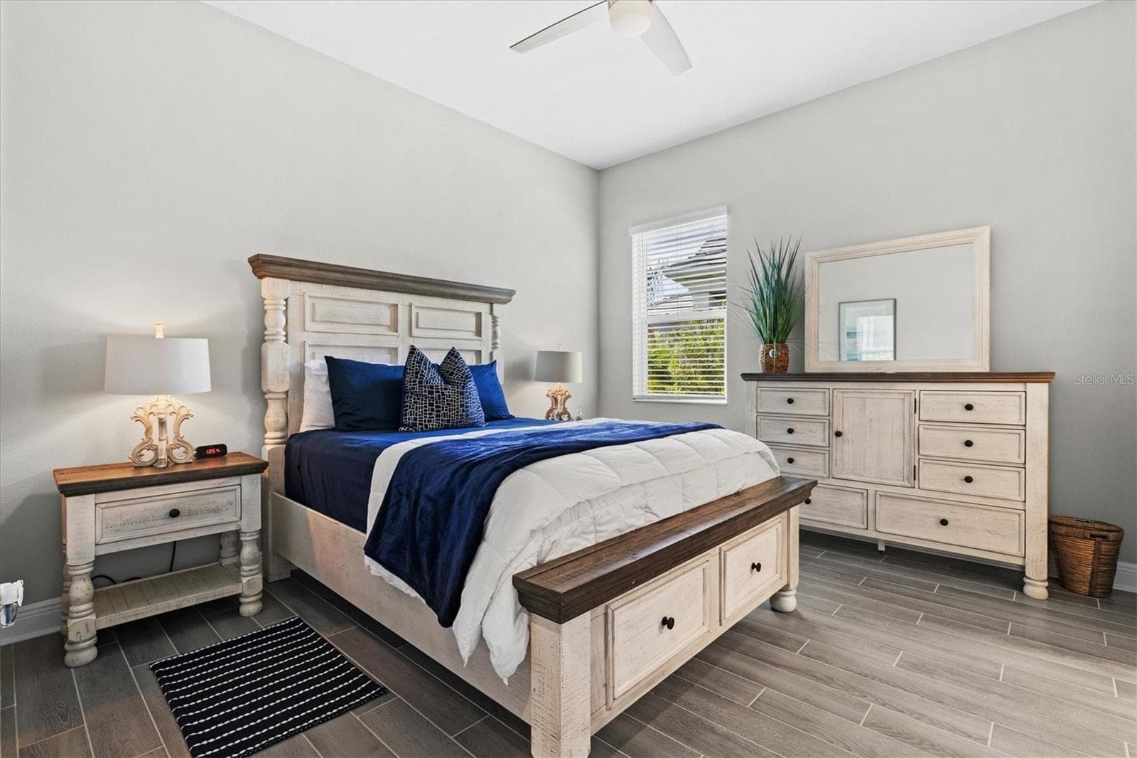 Single Family Residence at 21221 HOLMES CIR, VENICE, photo 42 of 100