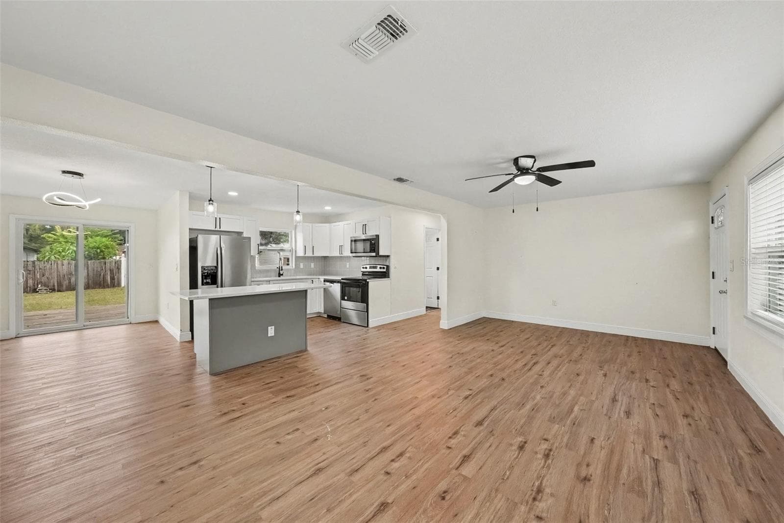 Single Family Residence at 6711 S GABRIELLE ST, TAMPA, photo 24 of 41