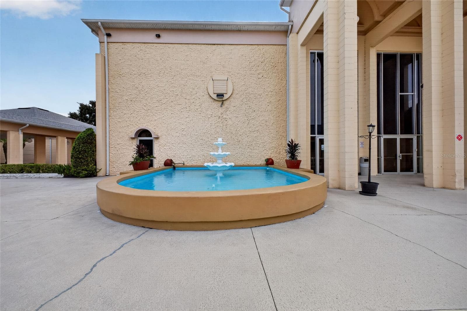 Town Center also houses the office, restaurant, thrift store, gym and mailboxes. - 4409 CLUB CIR, LAKE WALES