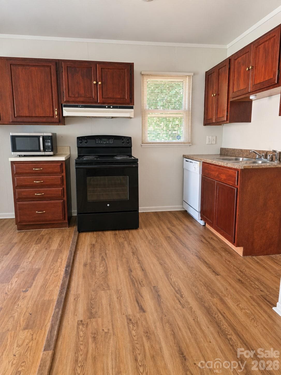 Single Family Residence at 3135 Marney Avenue, Charlotte, photo 5 of 11