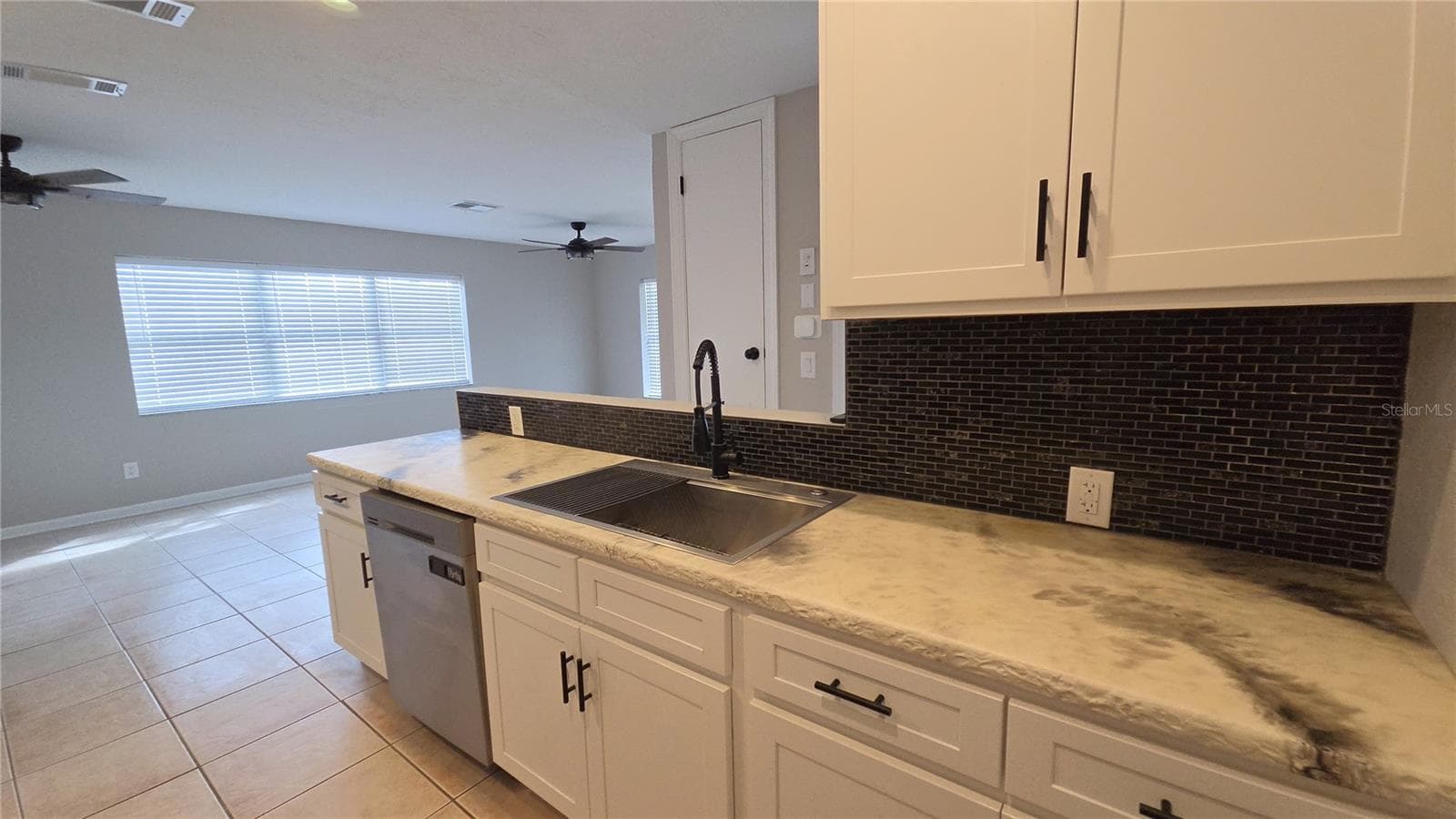 Single Family Residence at 1031 COBBLESTONE AVE, DELTONA, photo 11 of 28