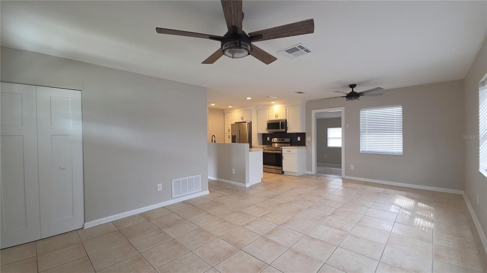 Single Family Residence at 1031 COBBLESTONE AVE, DELTONA, photo 5 of 28