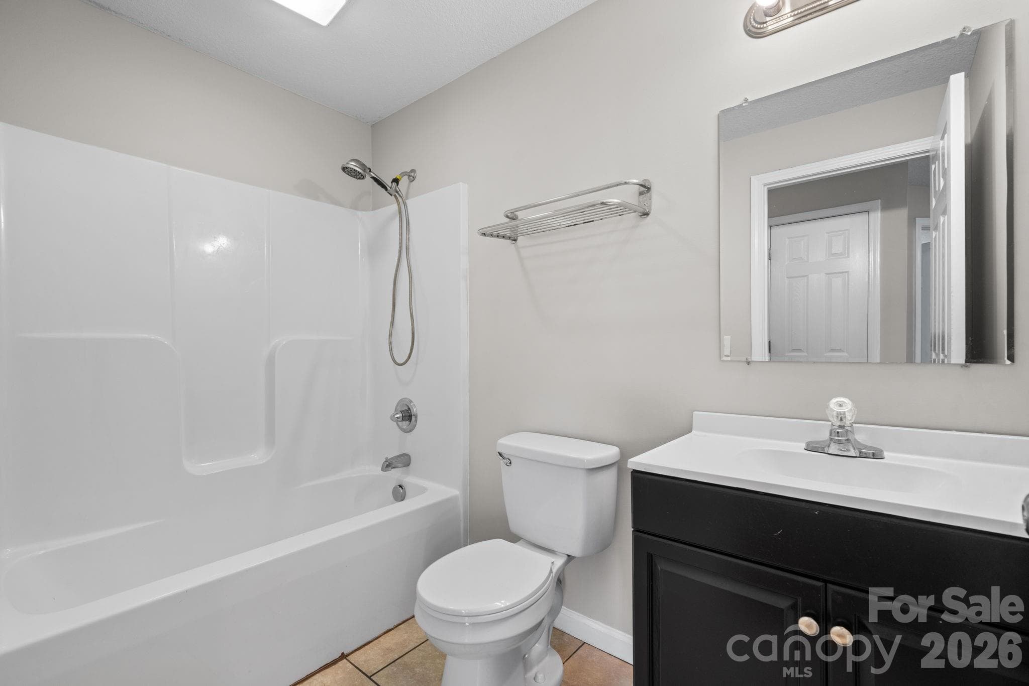 Single Family Residence at 934 Fairview Drive SW, Lenoir, photo 13 of 23