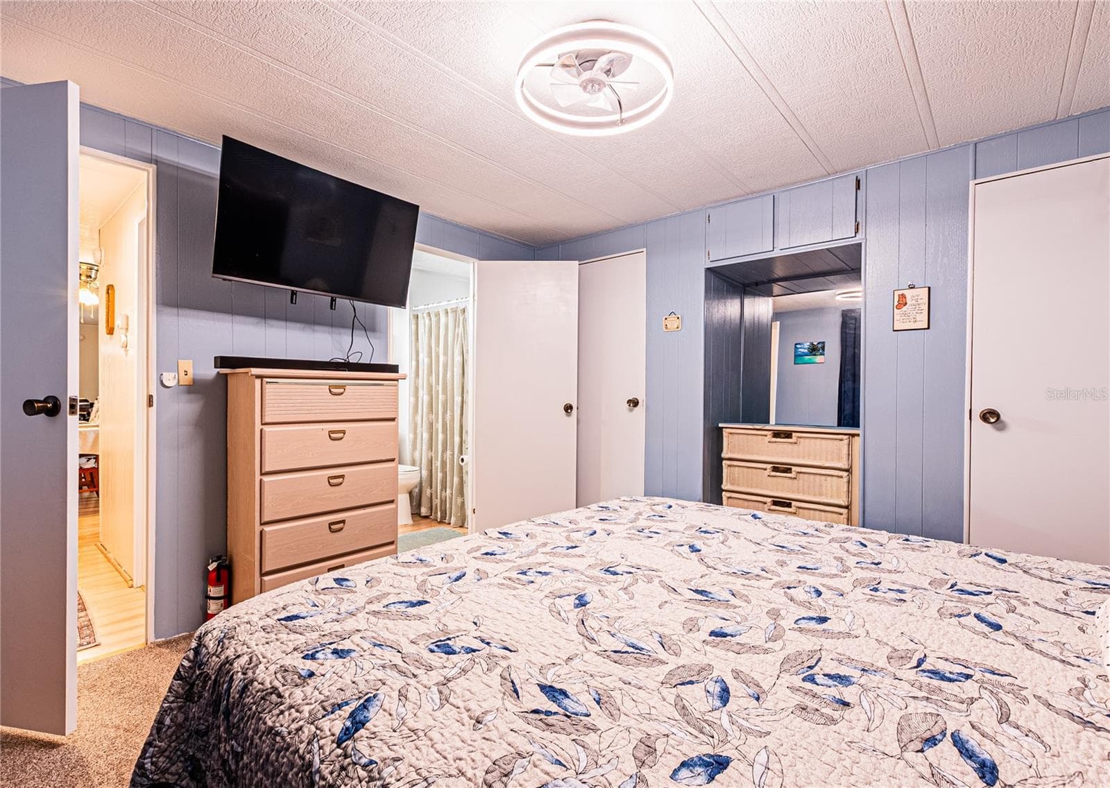 Manufactured Home at 5402 MOHAWK ST, ZEPHYRHILLS, photo 15 of 41