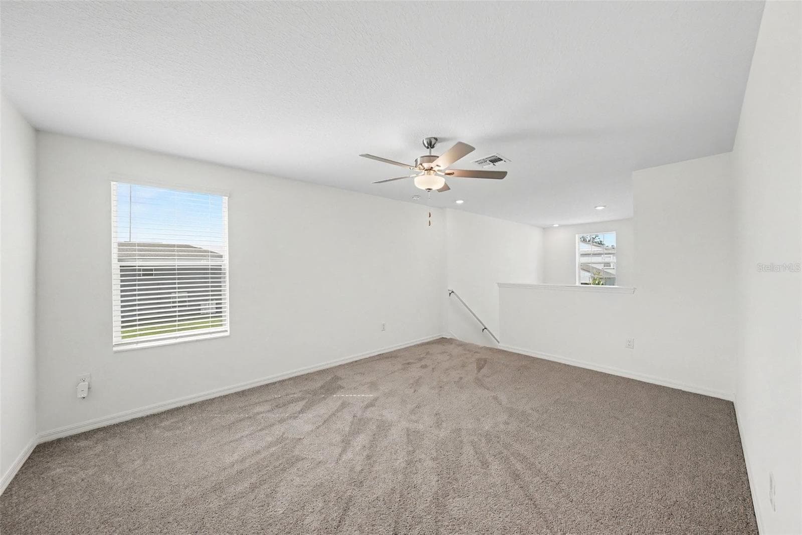 Single Family Residence at 6450 BACK FORTY LOOP, ZEPHYRHILLS, photo 15 of 41