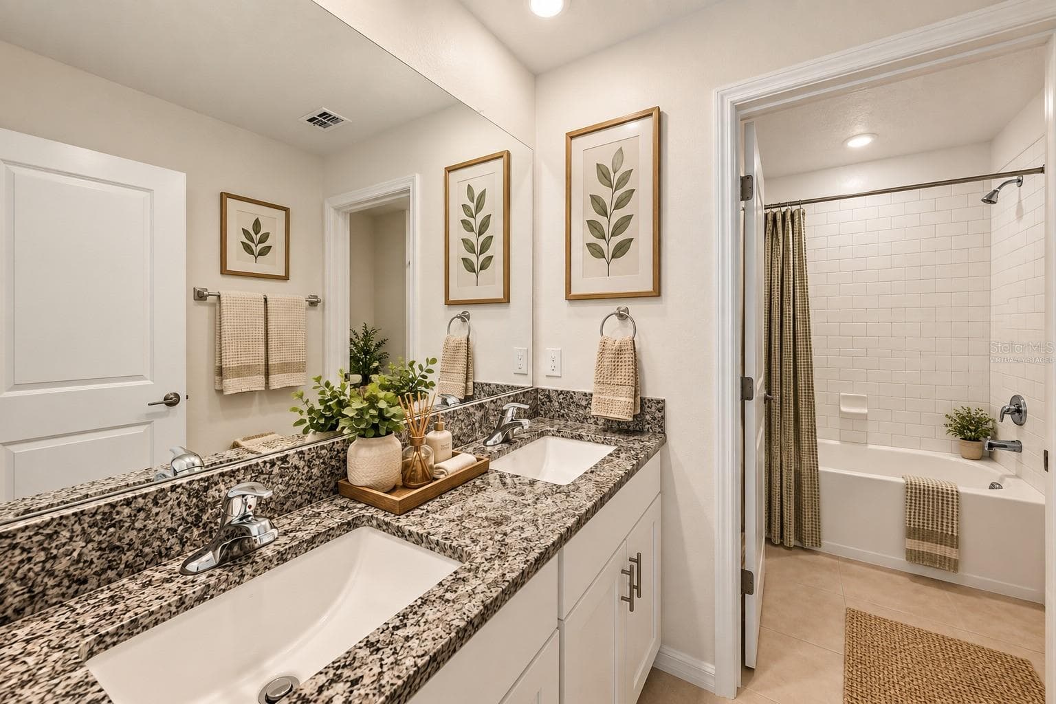 Virtually Staged - 6450 BACK FORTY LOOP, ZEPHYRHILLS