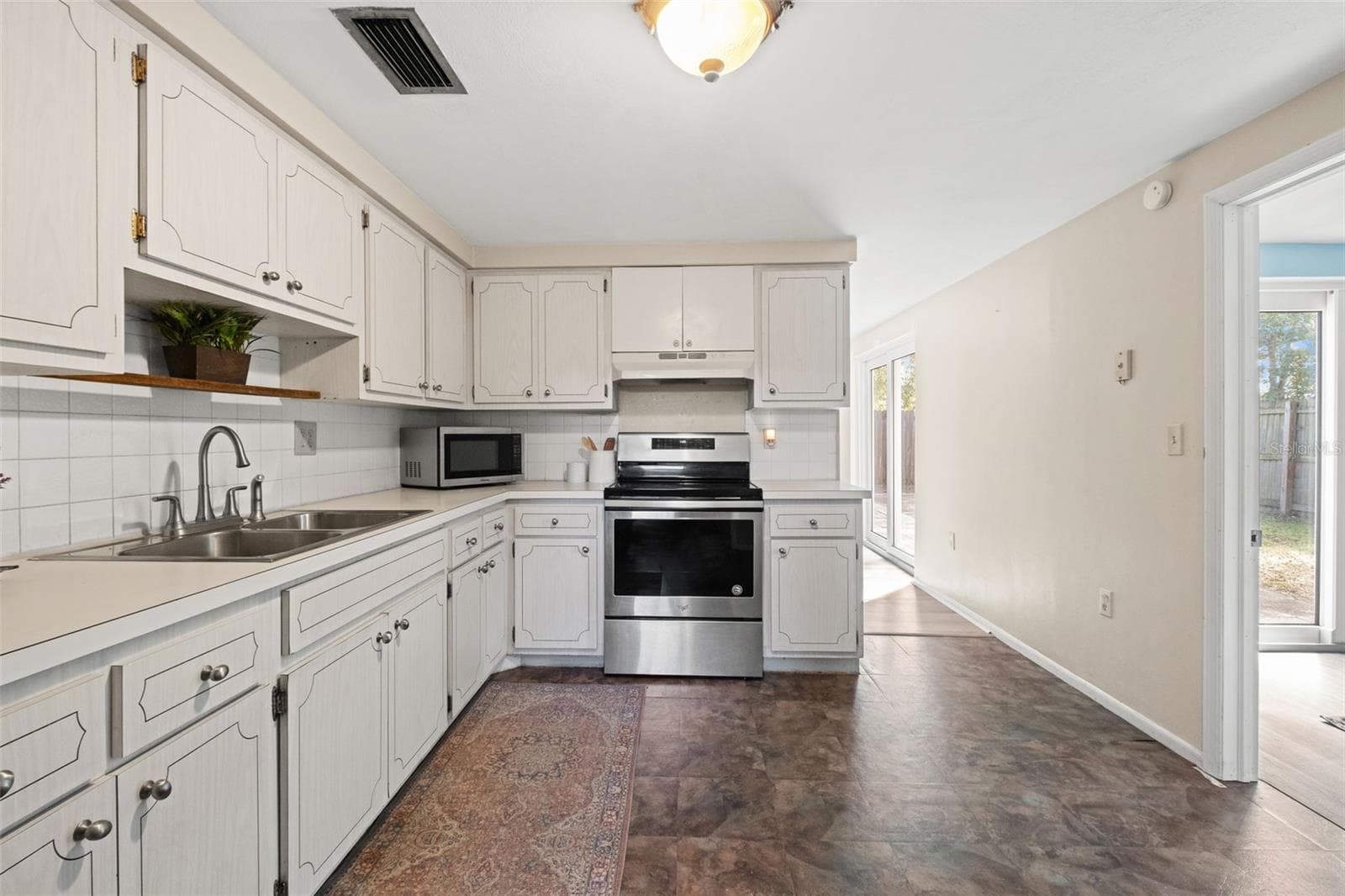 Single Family Residence at 7710 BIRCHWOOD DR, PORT RICHEY, photo 11 of 30
