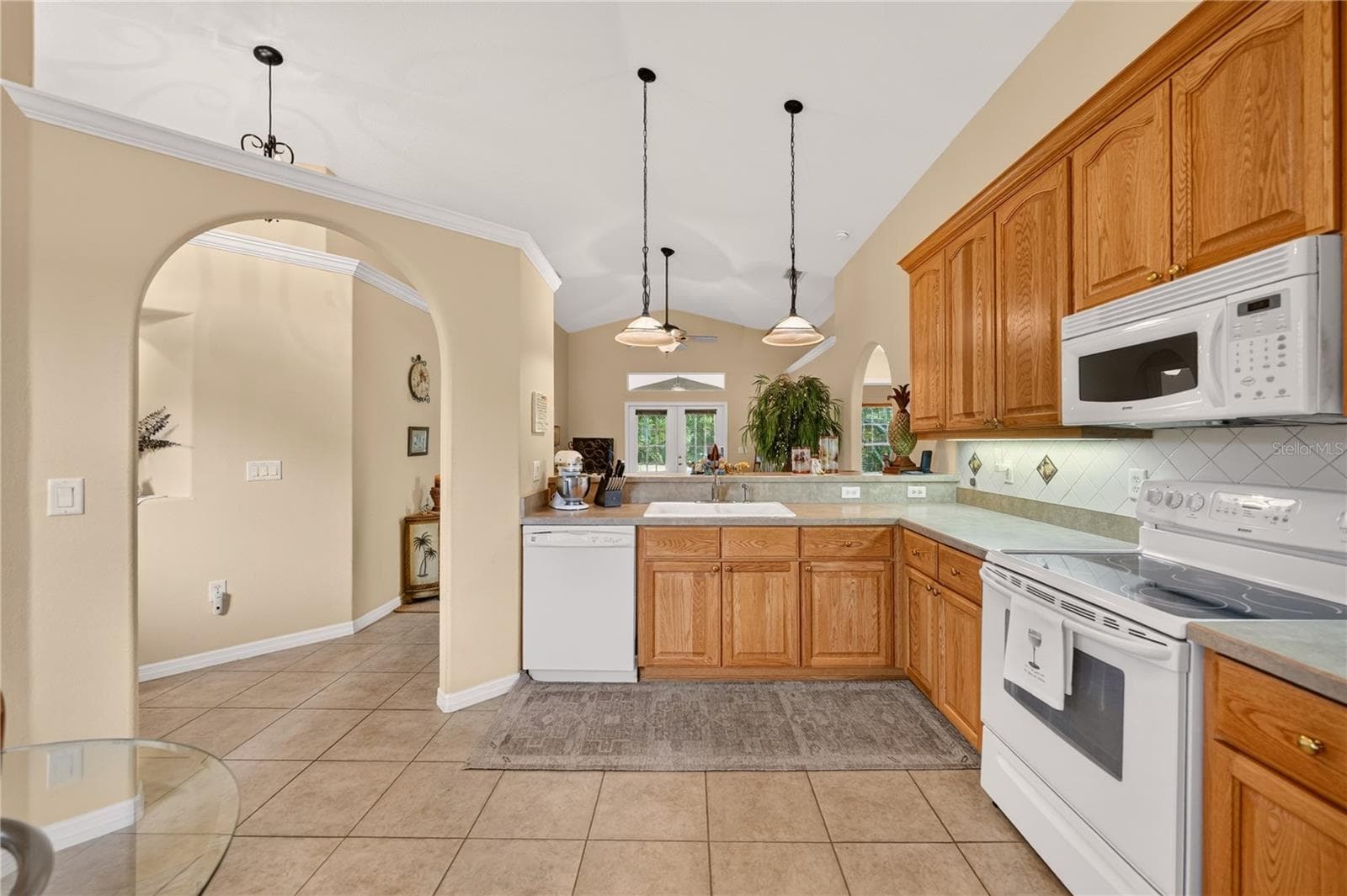 Single Family Residence at 90 GOLFVIEW CIR, UMATILLA, photo 15 of 62