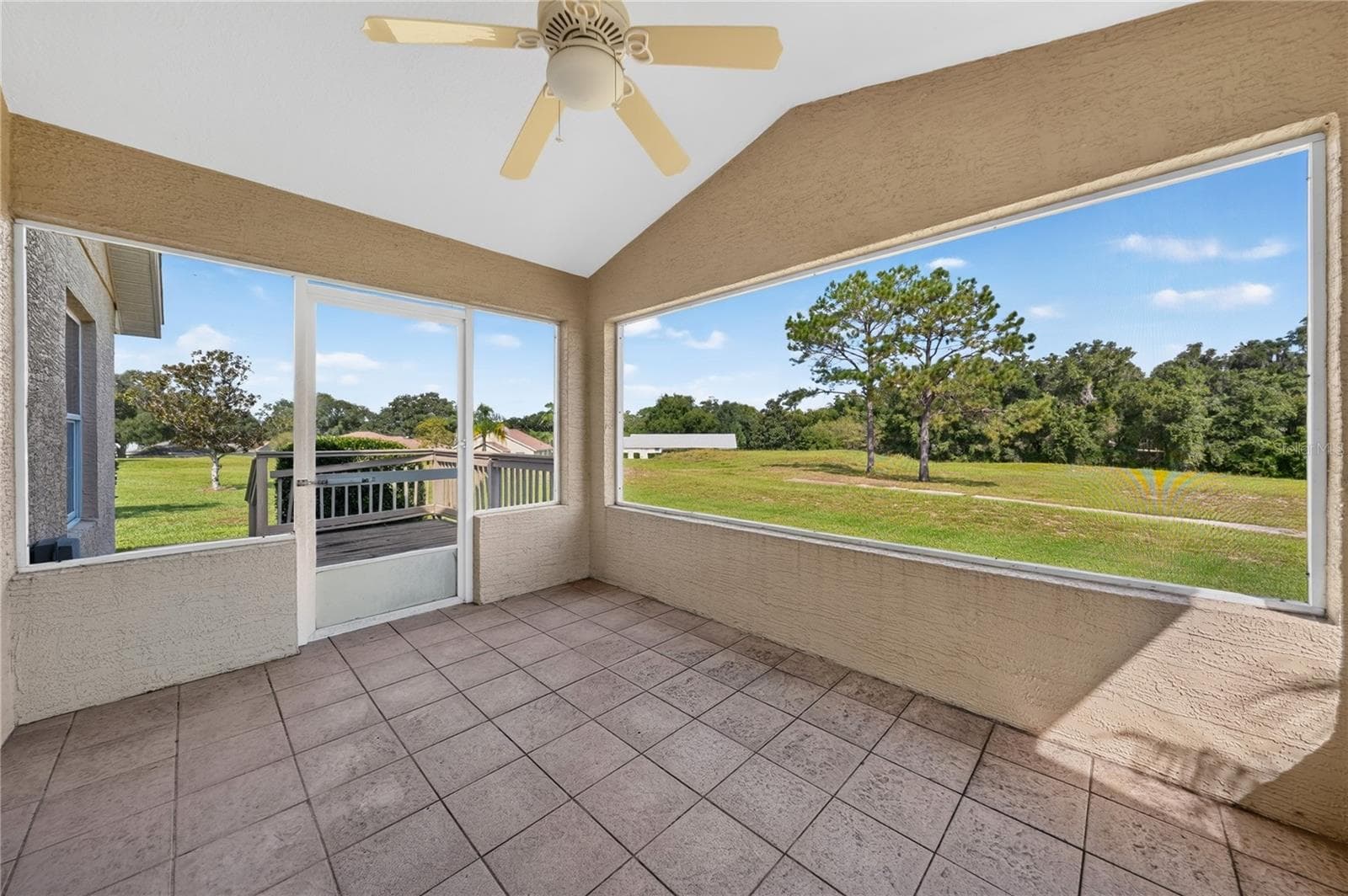 Single Family Residence at 90 GOLFVIEW CIR, UMATILLA, photo 21 of 62