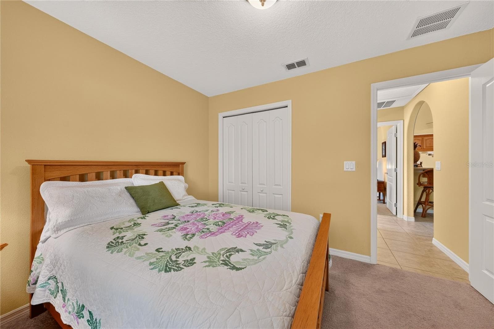 Built-in closet - 90 GOLFVIEW CIR, UMATILLA