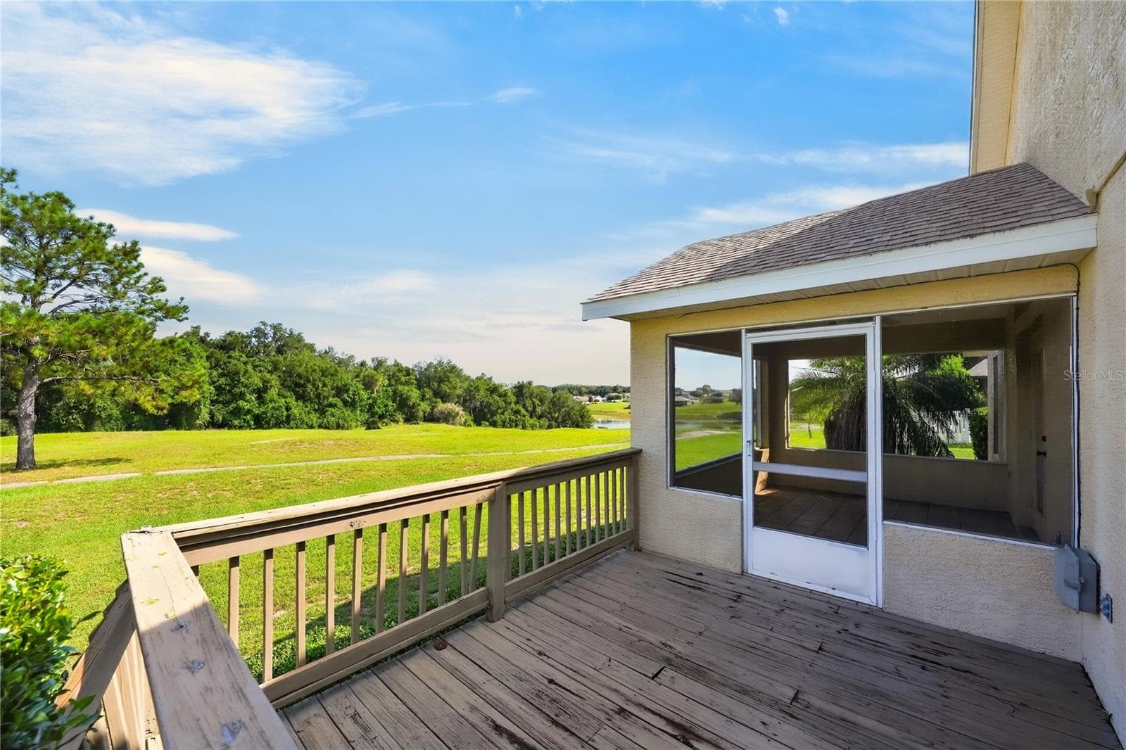 Rear open deck - 90 GOLFVIEW CIR, UMATILLA