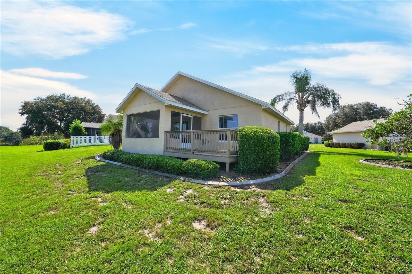 Single Family Residence at 90 GOLFVIEW CIR, UMATILLA, photo 42 of 62