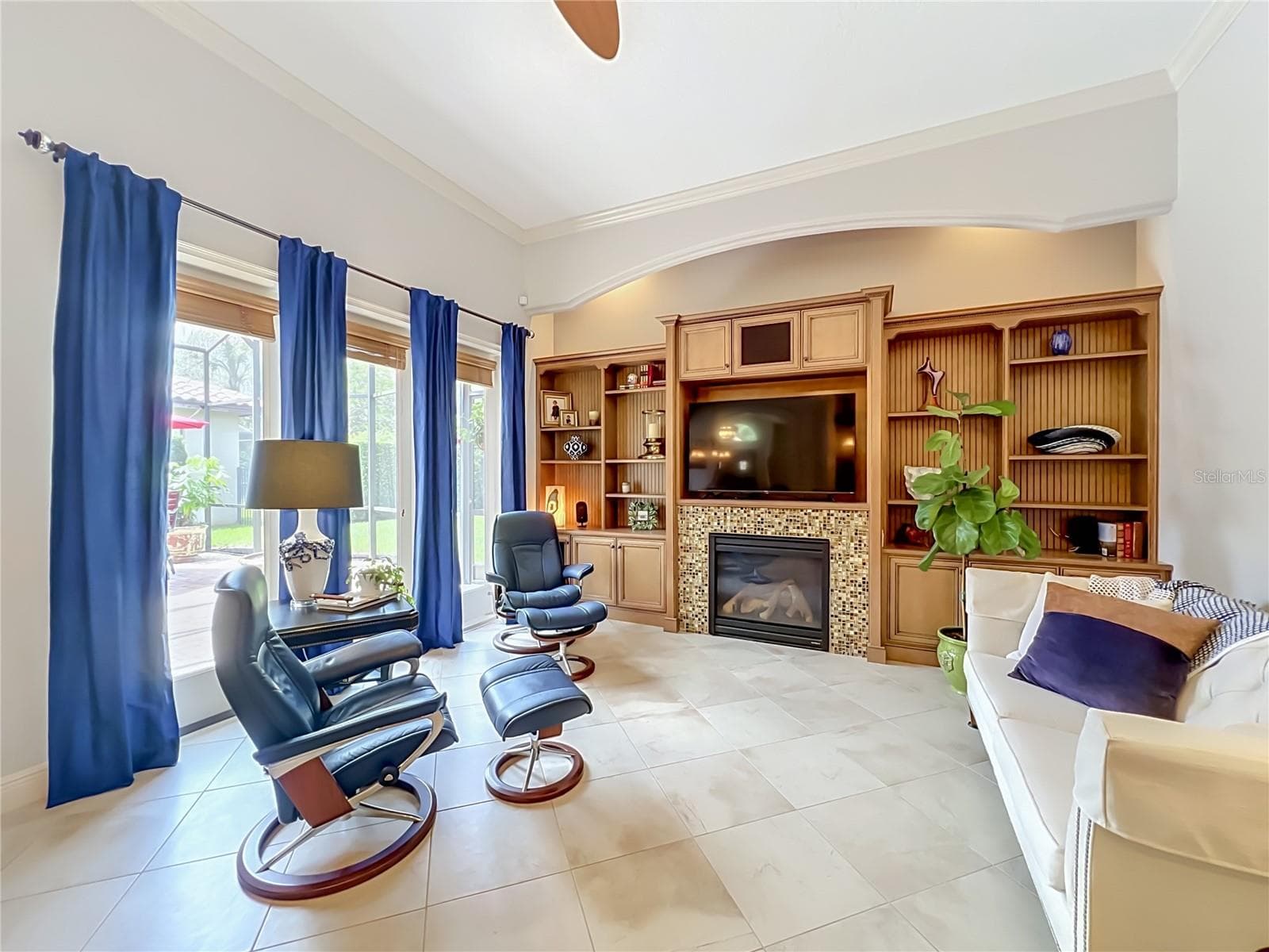 Family room - 7456 POINTE VENEZIA DR, ORLANDO