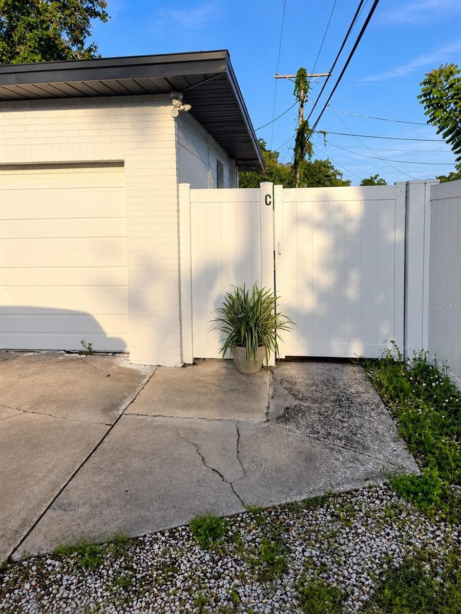 Triplex at 4713 N ROME AVE, TAMPA, photo 2 of 12