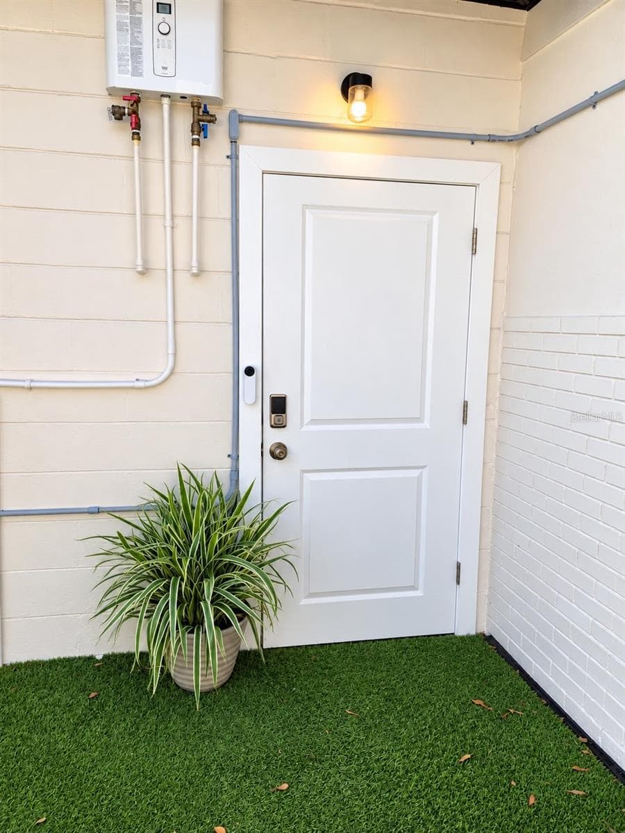 Triplex at 4713 N ROME AVE, TAMPA, photo 3 of 12