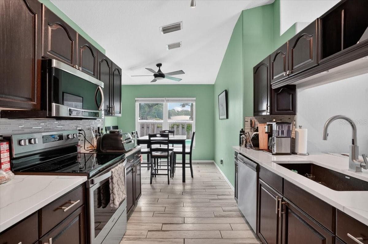 Single Family Residence at 1881 SUMMER WALK CIR, SARASOTA, photo 12 of 40